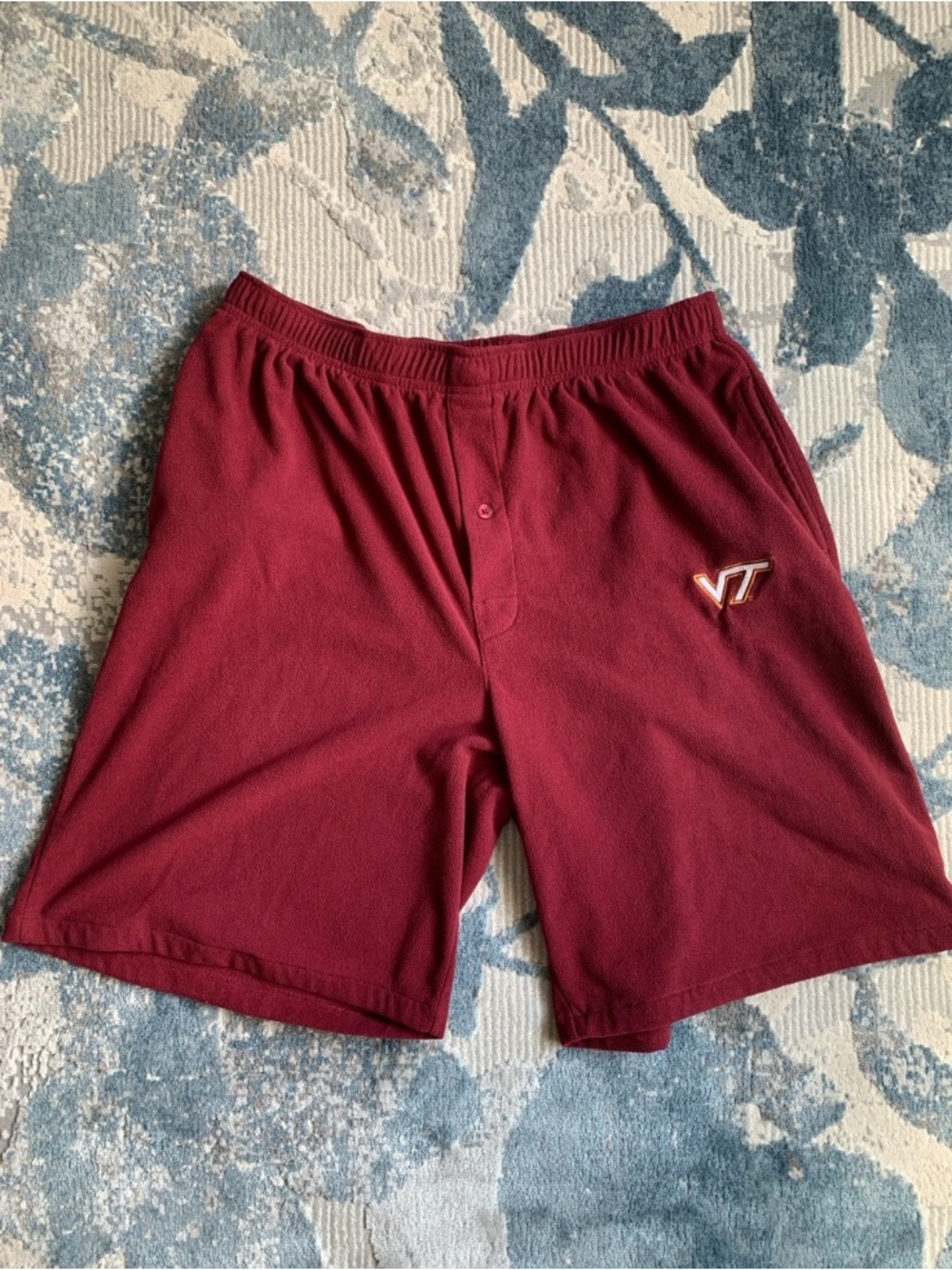 Virginia Tech Maroon VT Logo Shorts Men’s Size XL